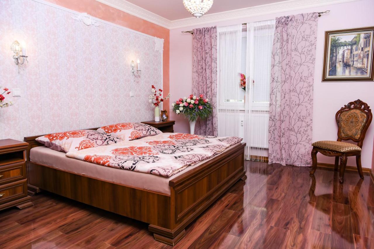 Апартаменти Rose Маріанські Лазні Екстер'єр фото